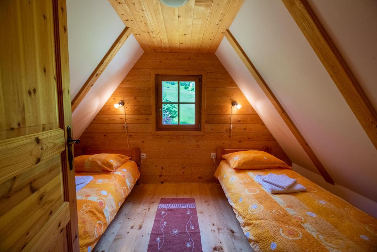 Cottages Kravanja Трента Екстер'єр фото