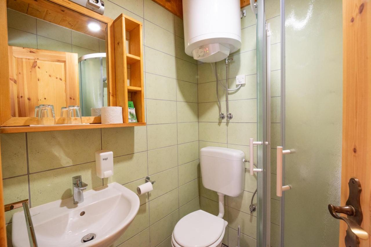 Cottages Kravanja Трента Екстер'єр фото